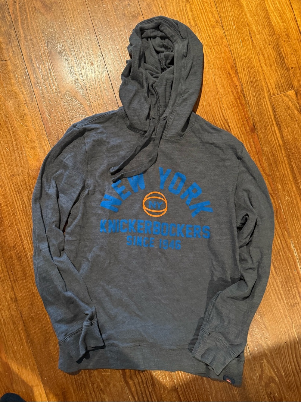 Faherty Charcoal New York Knickerbockers Graphic Hoodie with Blue & Gold Logo - Picture 2 of 5